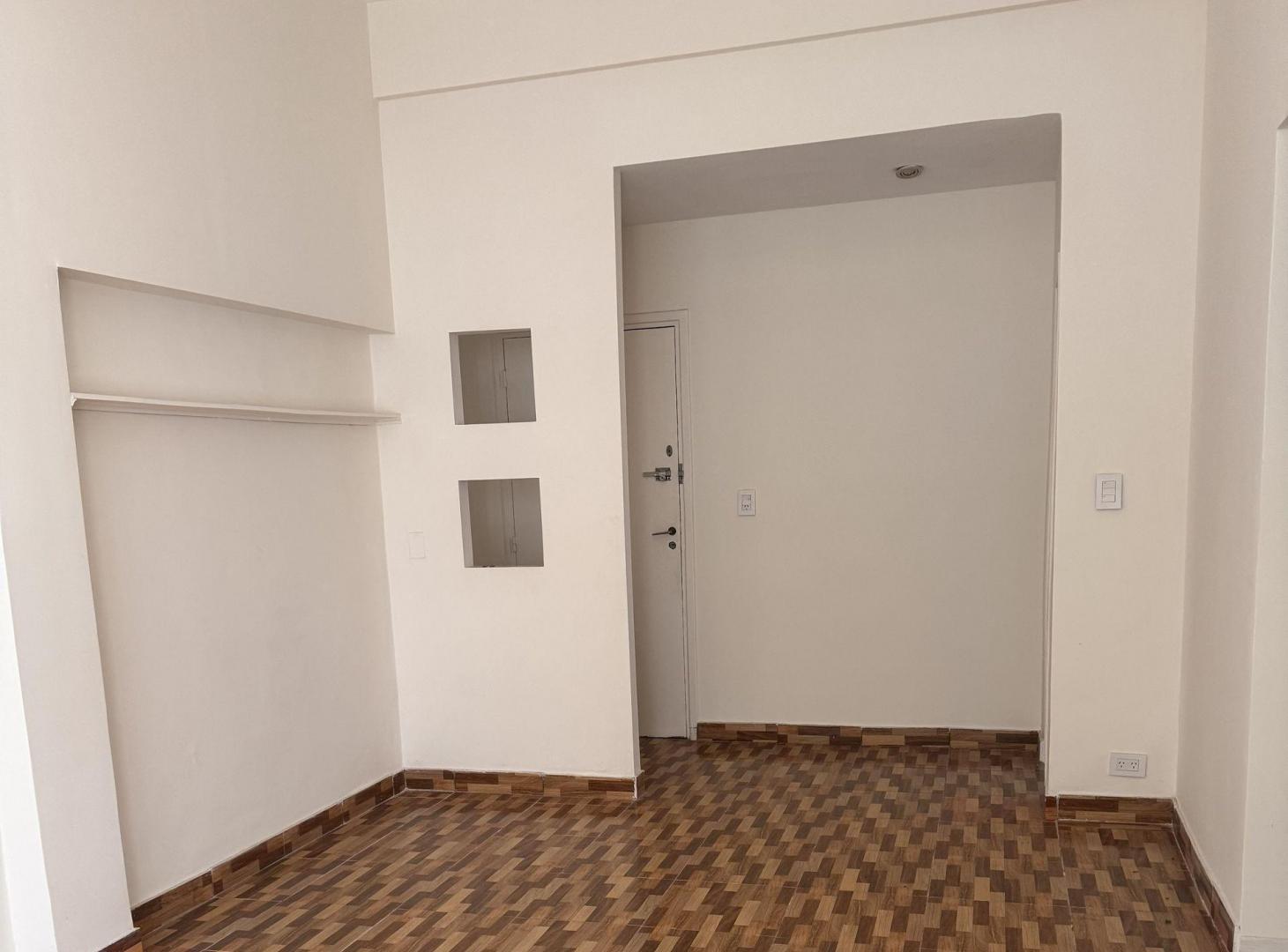 Foto de Departamento 3 ambientes, zona Facultades c/balcón, imagen 1
