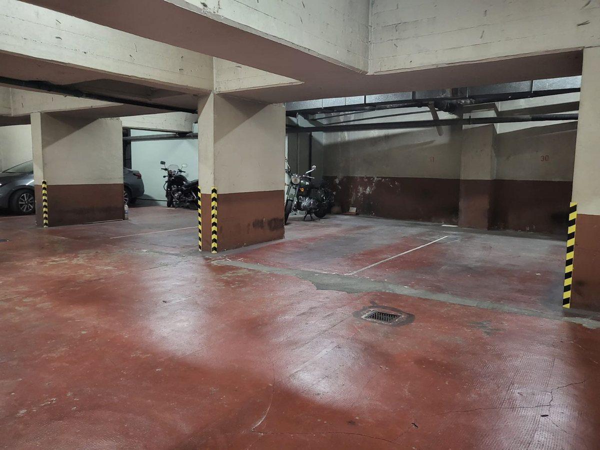 Foto de VENTA COCHERA FIJA CUBIERTA SEGURIDAD 24 RECOLETA, imagen 4