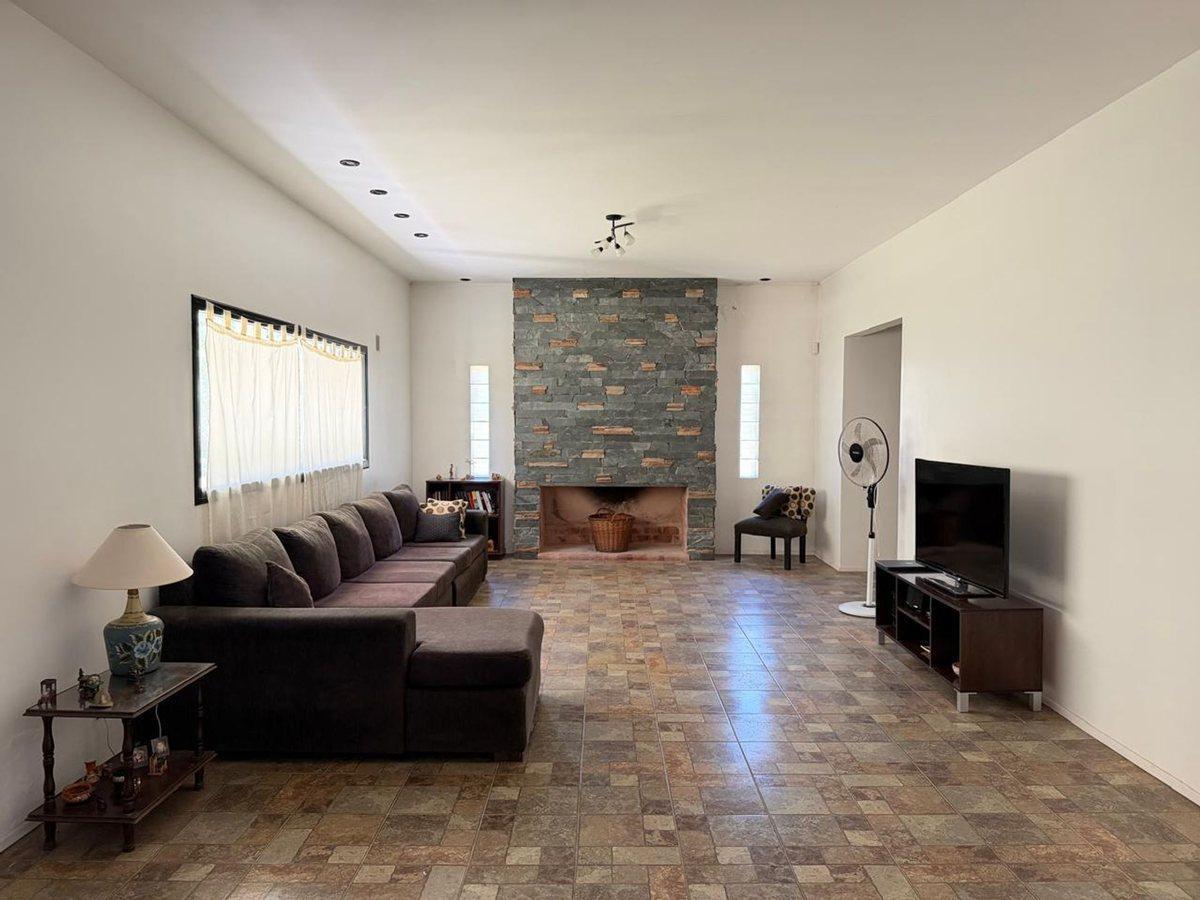 Foto de VENTA CASA 6 AMBIENTES LAS LOMAS SPEGAZZINI EZEIZA, imagen 3