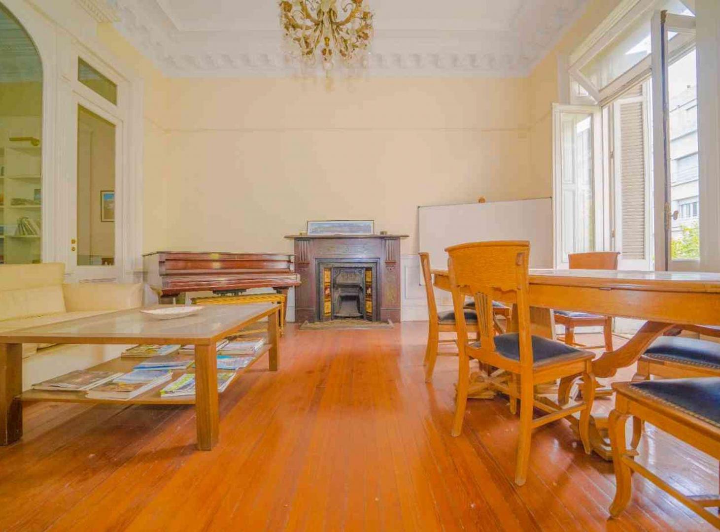 Foto de VENTA 5 AMB S/PISO EDIFICIO HISTORICO AV DE MAYO, imagen 2