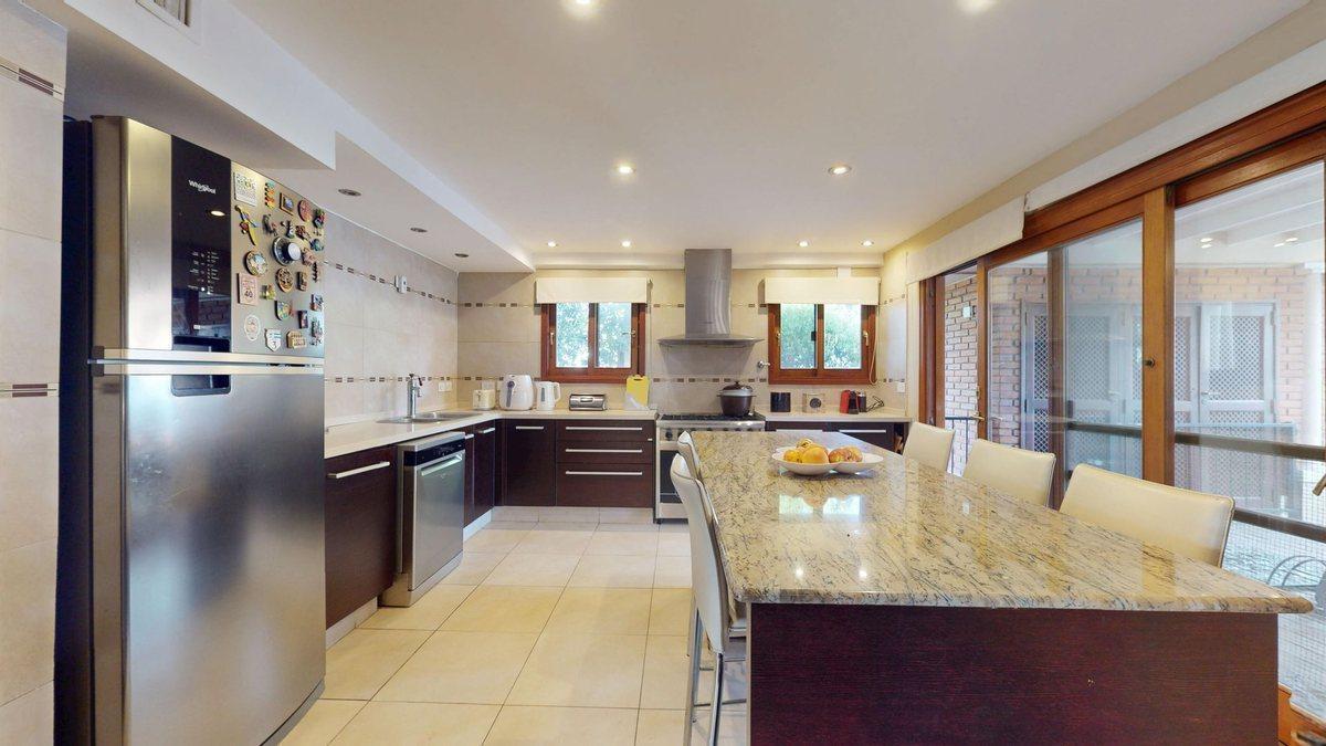 Foto de VENTA CASA 5 AMB LAS PRADERAS DE LUJAN IMPECABLE, imagen 1