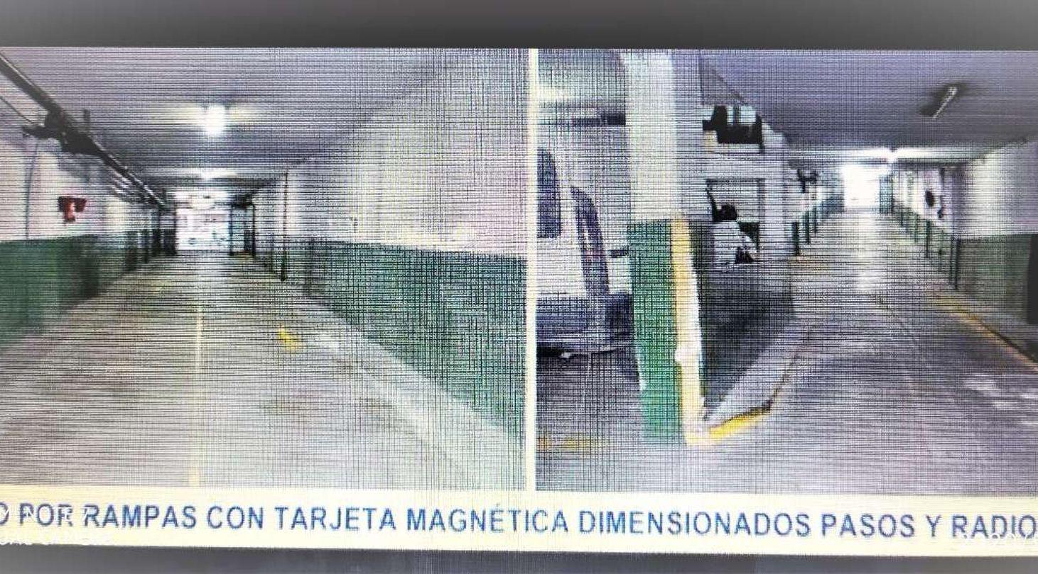Foto de VENTA COCHERA FIJA Viamonte 845 1er piso OPORT !, imagen 4