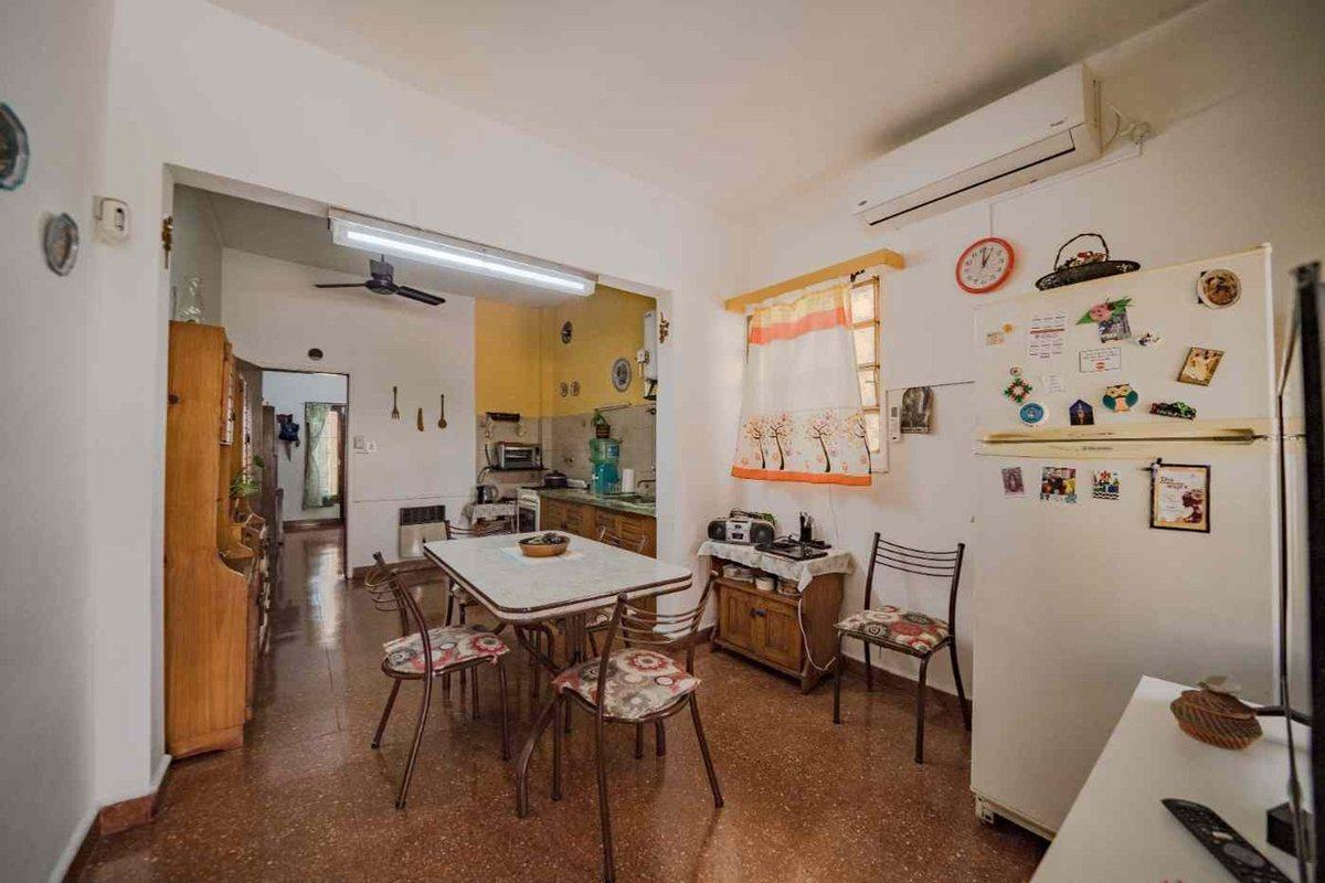 Foto de OPORTUNIDAD PH 2 ambientes con patio en San Martín, imagen 5