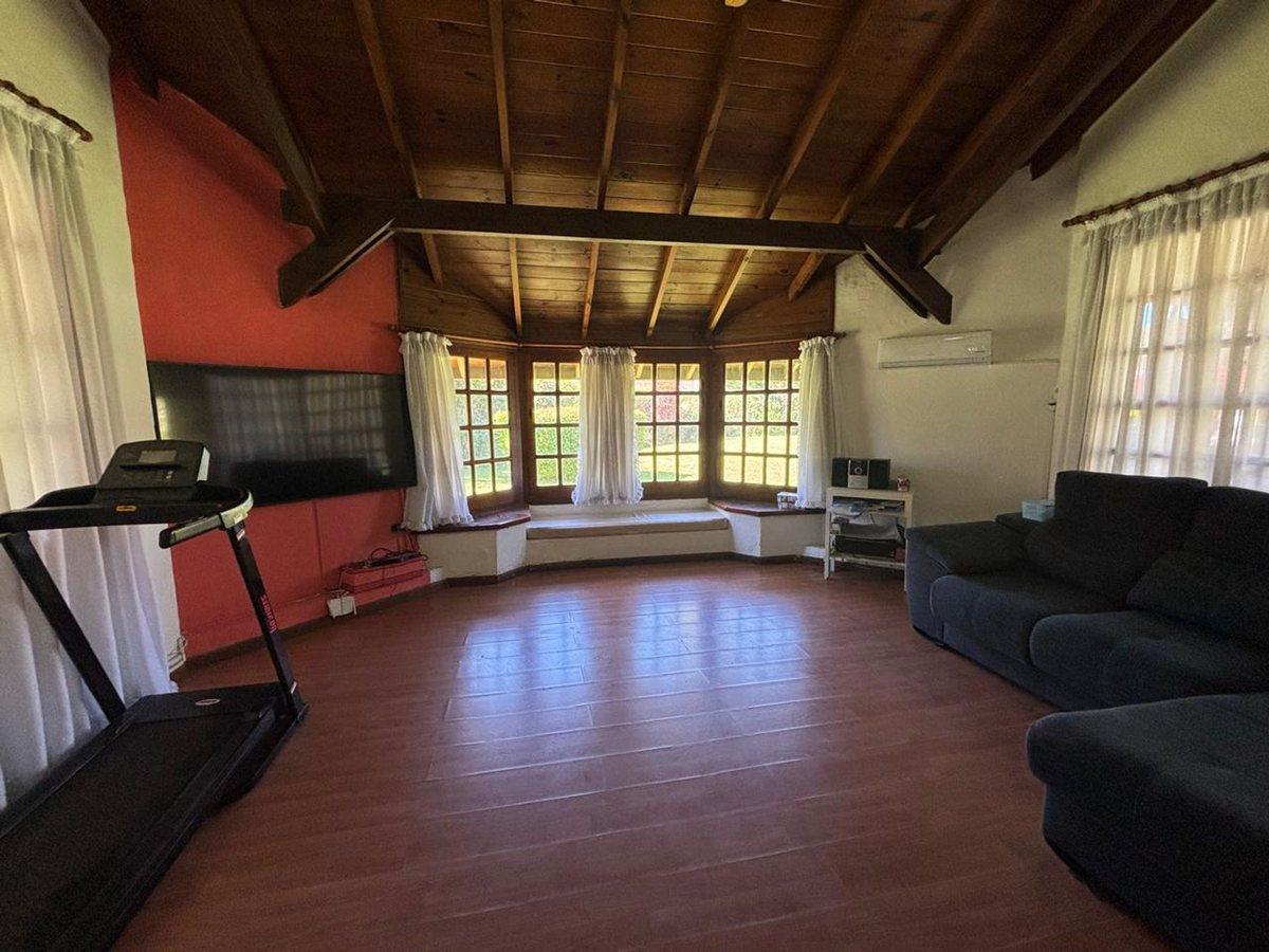Foto de Venta Casa 4 amb Praderas de Lujan Increible Lote, imagen 3