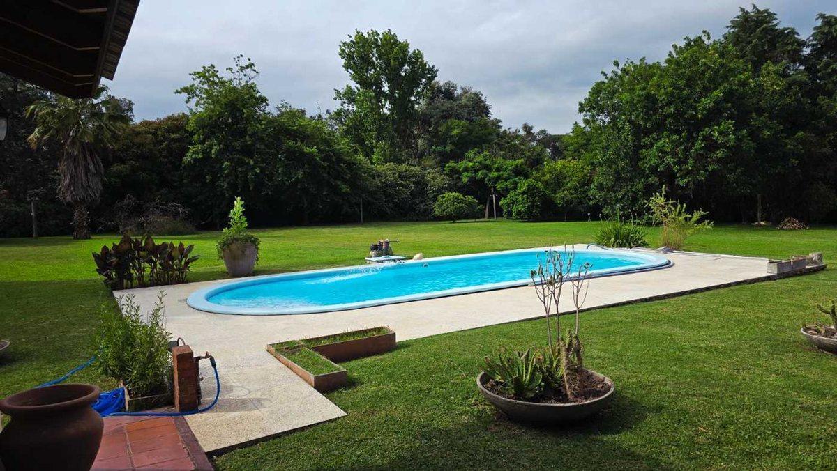 Foto de VENTA CASA EN CHACRAS DE OPEN DOOR PILETA GALPON, imagen 4