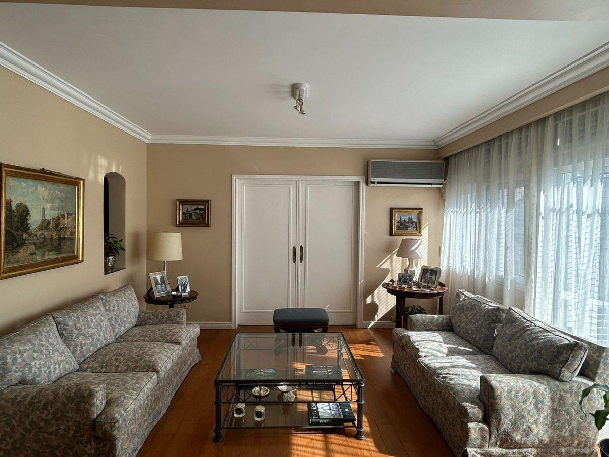 Foto de VENTA DEPARTAMENTO 5 AMBIENTES RECOLETA COCHERA, imagen 4