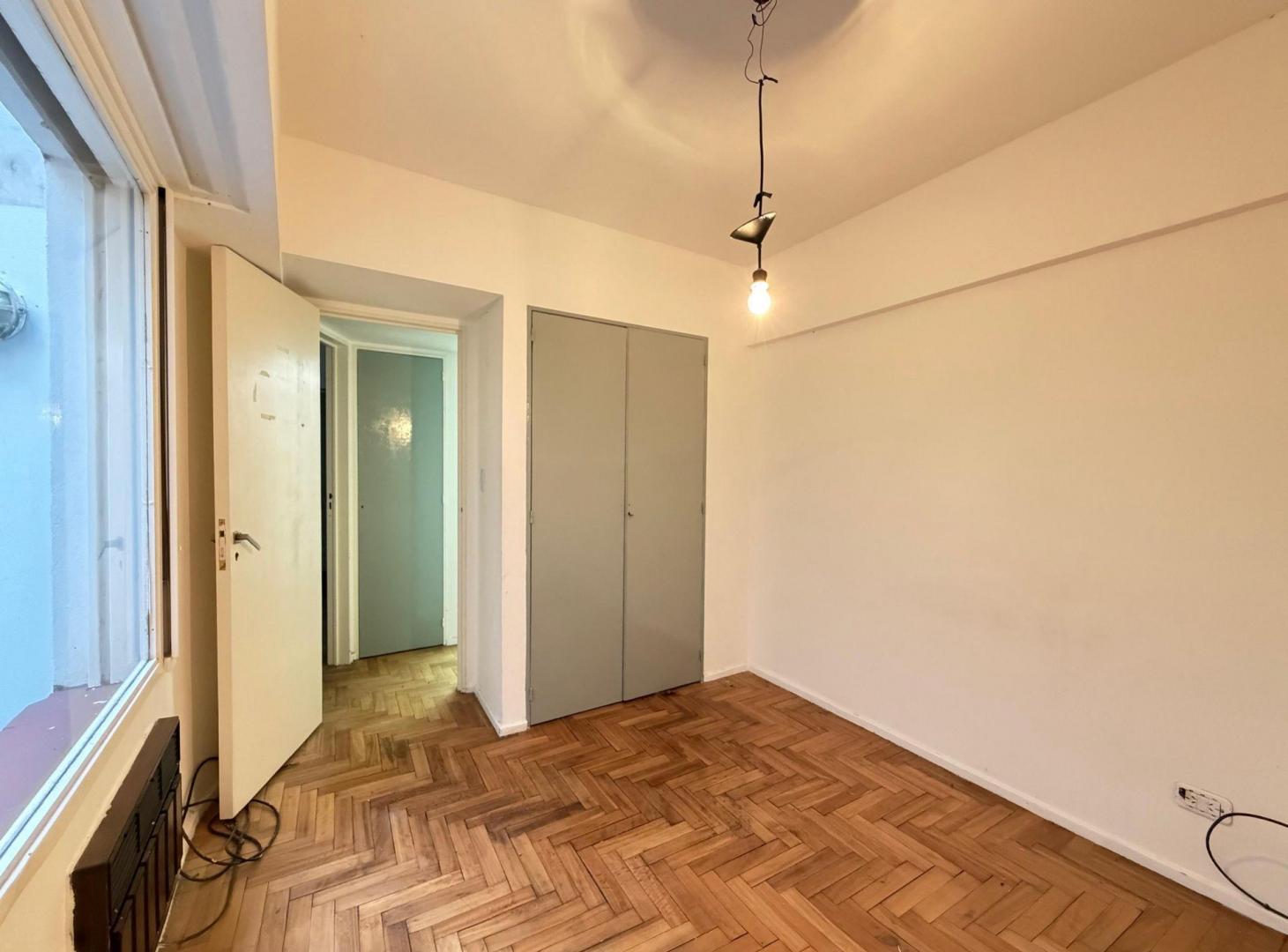 Foto de VENTA DEPTO 3 AMBIENTES COLEGIALES BALCON Y PATIO, imagen 3