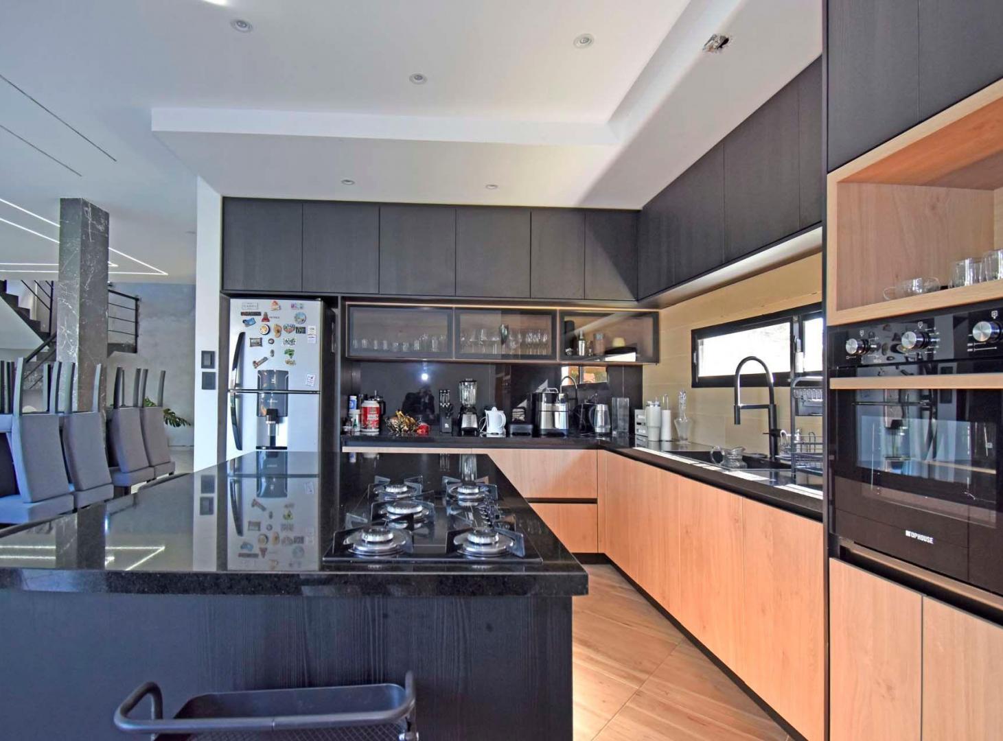 Foto de VENTA CASA ALTOS DE VIEDMA BARRIO PRIVADO PERMUTA, imagen 4