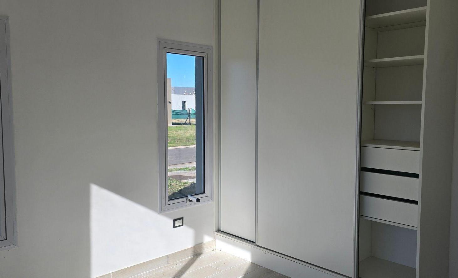 Foto de CASA A ESTRENAR 4 AMB. CON GALERIA - SAN SIMON, imagen 5