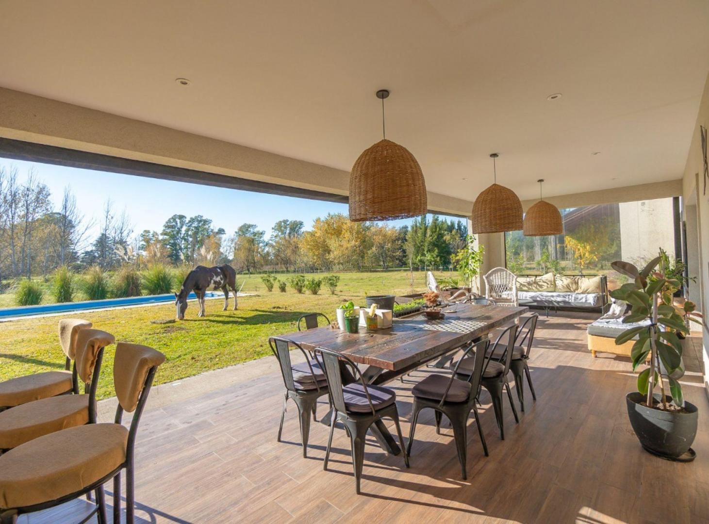 Foto de VENTA CASA 5 AMB LUJAN LAS LILAS CHACRAS DE CAMPO, imagen 1