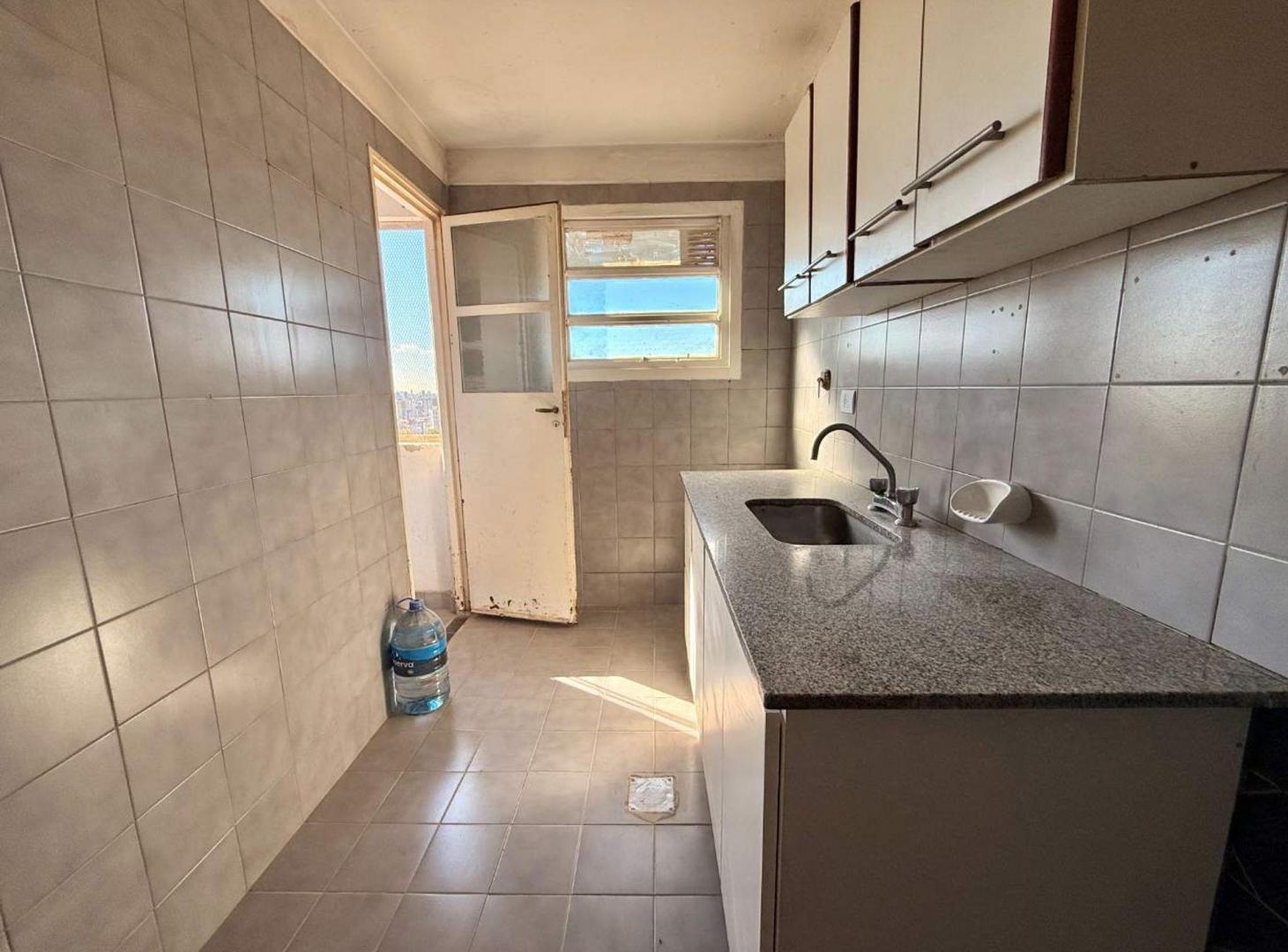Foto de VENTA DEPTO 2 AMBIENTES CON COCHERA VILLA LURO, imagen 4