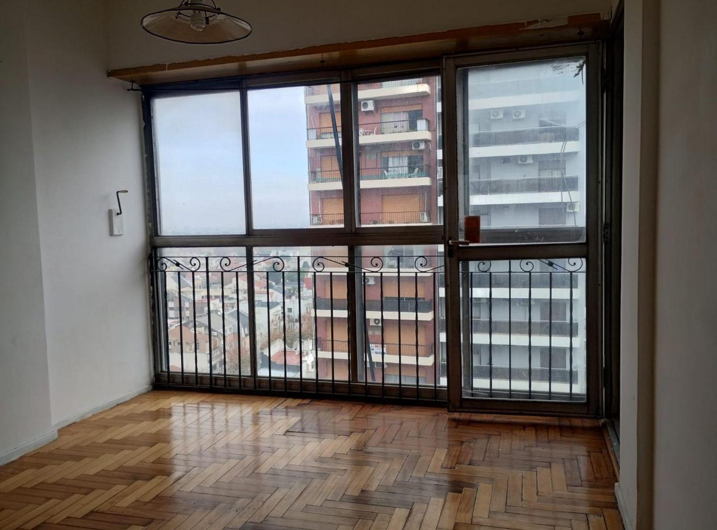 Foto de Venta Dpto 4 Ambientes. Avellaneda, imagen 4