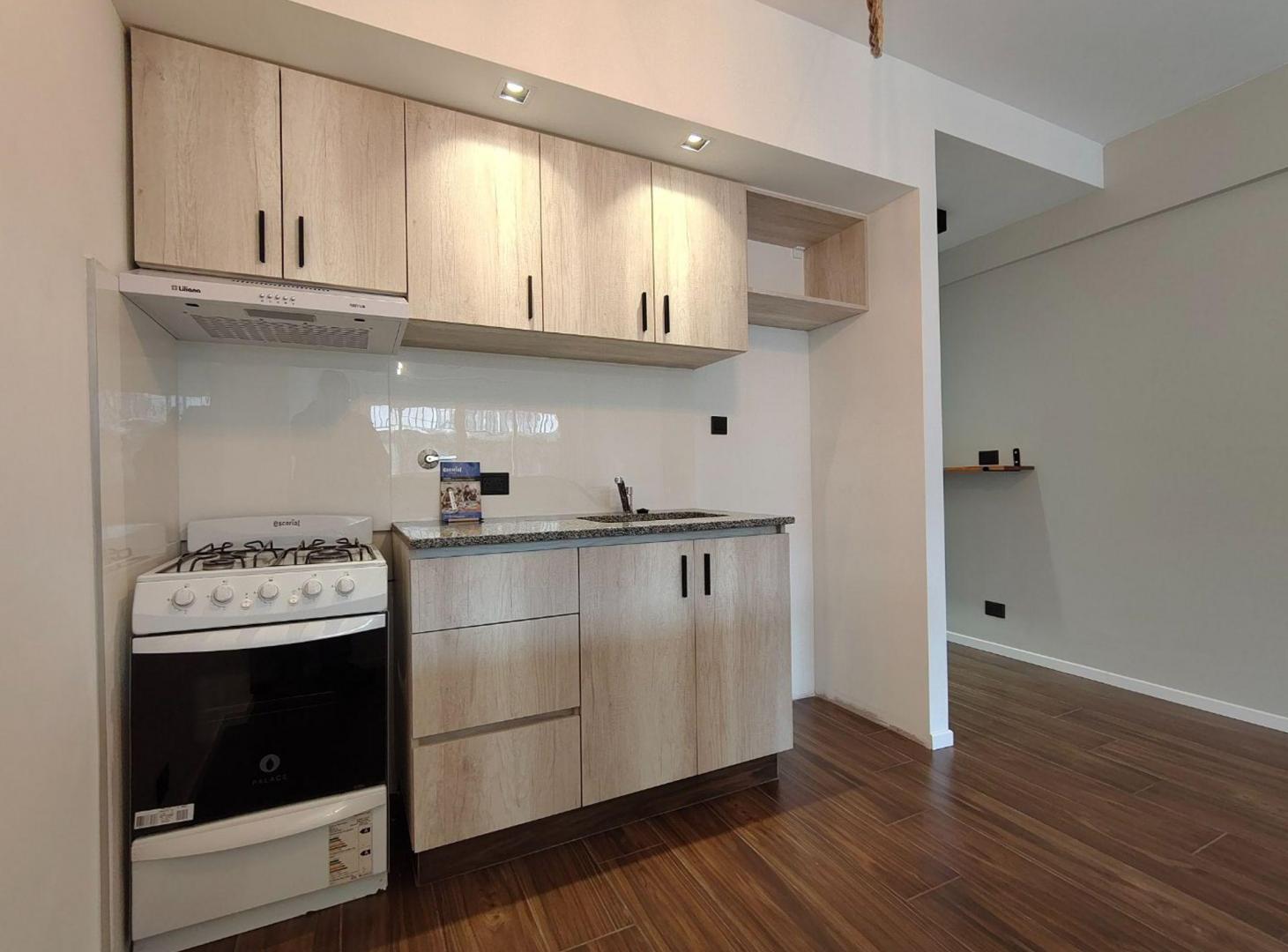 Foto de VENTA 1 Amb Junín 977 piso 8° Recoleta REMODELADO, imagen 4