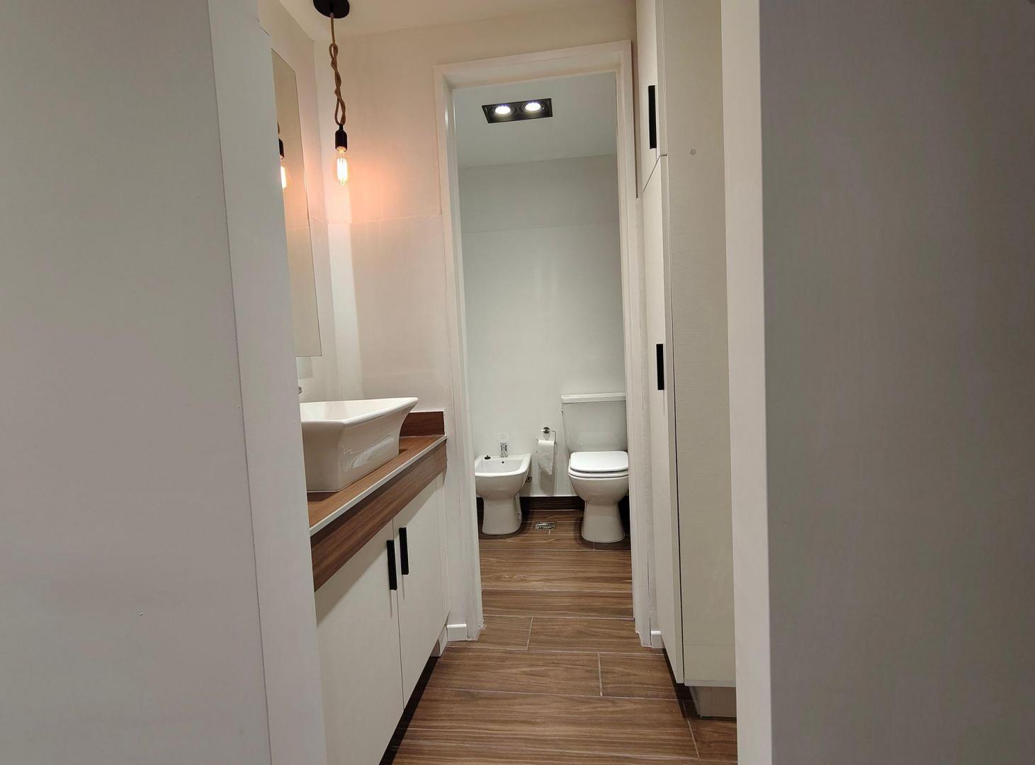 Foto de VENTA 1 Amb Junín 977 piso 8° Recoleta REMODELADO, imagen 2