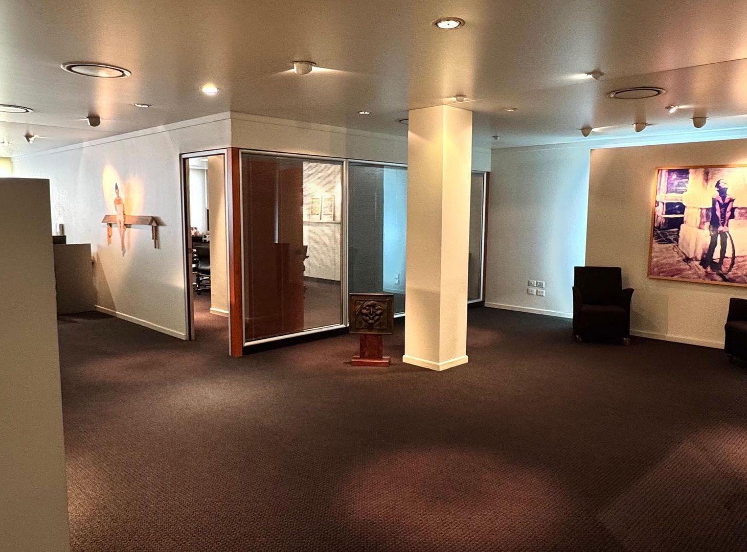Foto de RETIRO - VENTA - Oficina - Edificio Swissair, imagen 1
