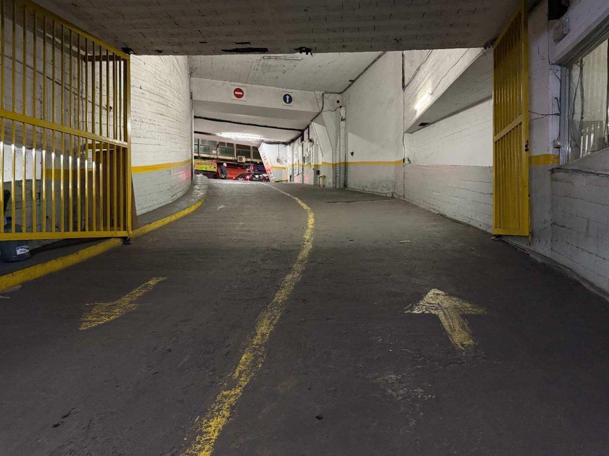 Foto de VENTA COCHERA FIJA CUBIERTA BALVANERA FACIL ACCESO, imagen 3