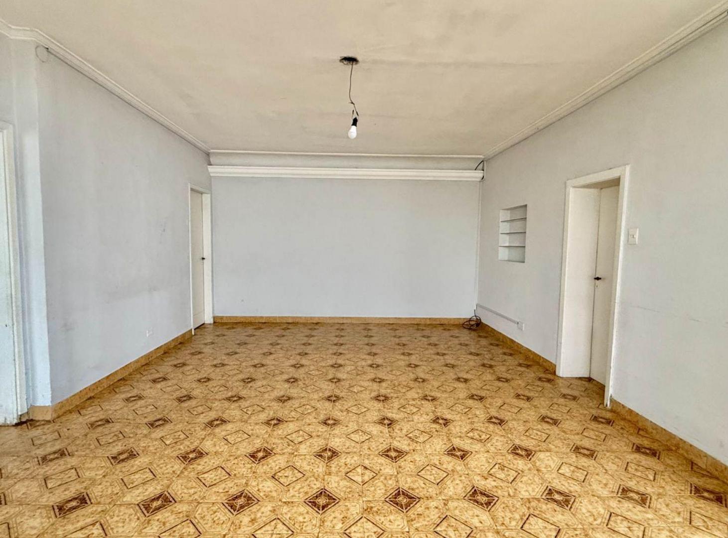Foto de VENTA CASA 4 AMBIENTES Y GALPON BANFIELD LOMAS, imagen 3