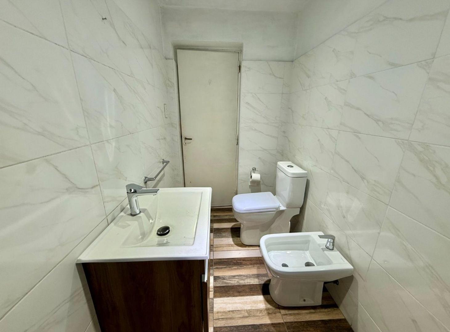 Foto de VENTA CASA 4 AMBIENTES Y GALPON BANFIELD LOMAS, imagen 5