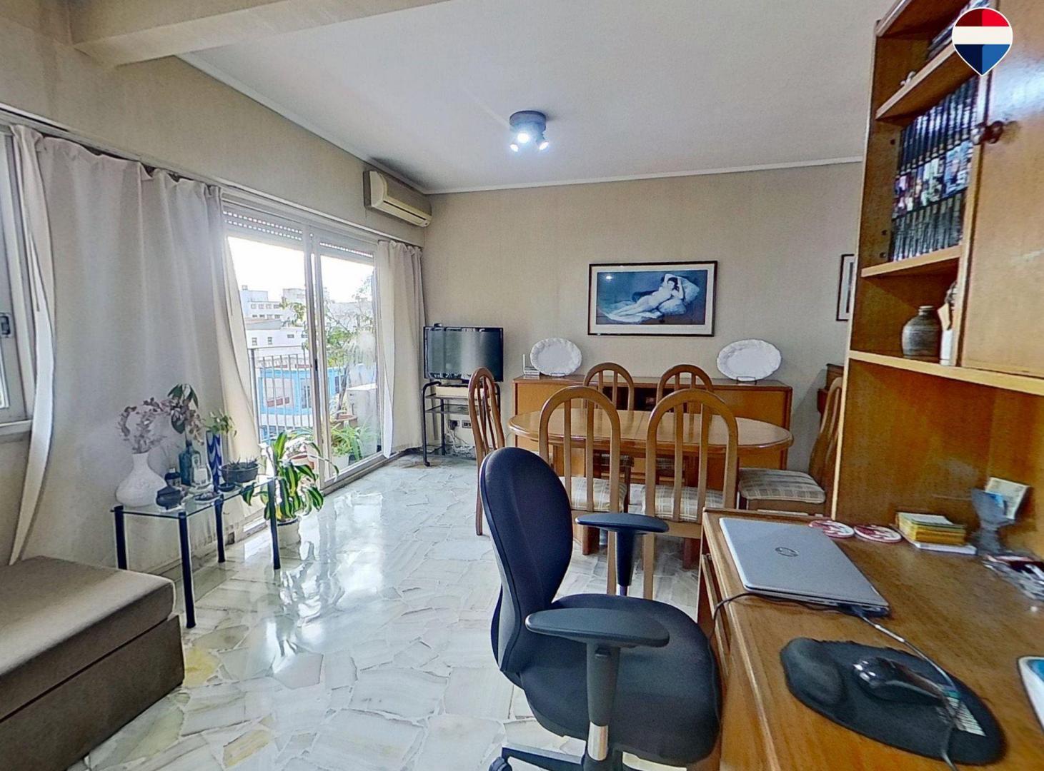 Foto de Venta 4 amb luminoso en Flores, con doble balcón, imagen 1