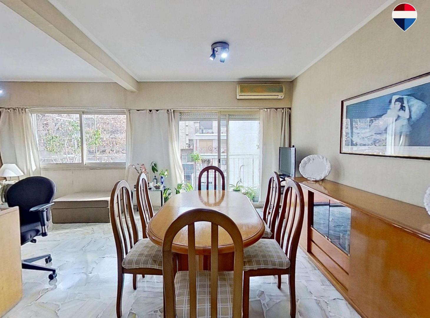 Foto de Venta 4 amb luminoso en Flores, con doble balcón, imagen 1