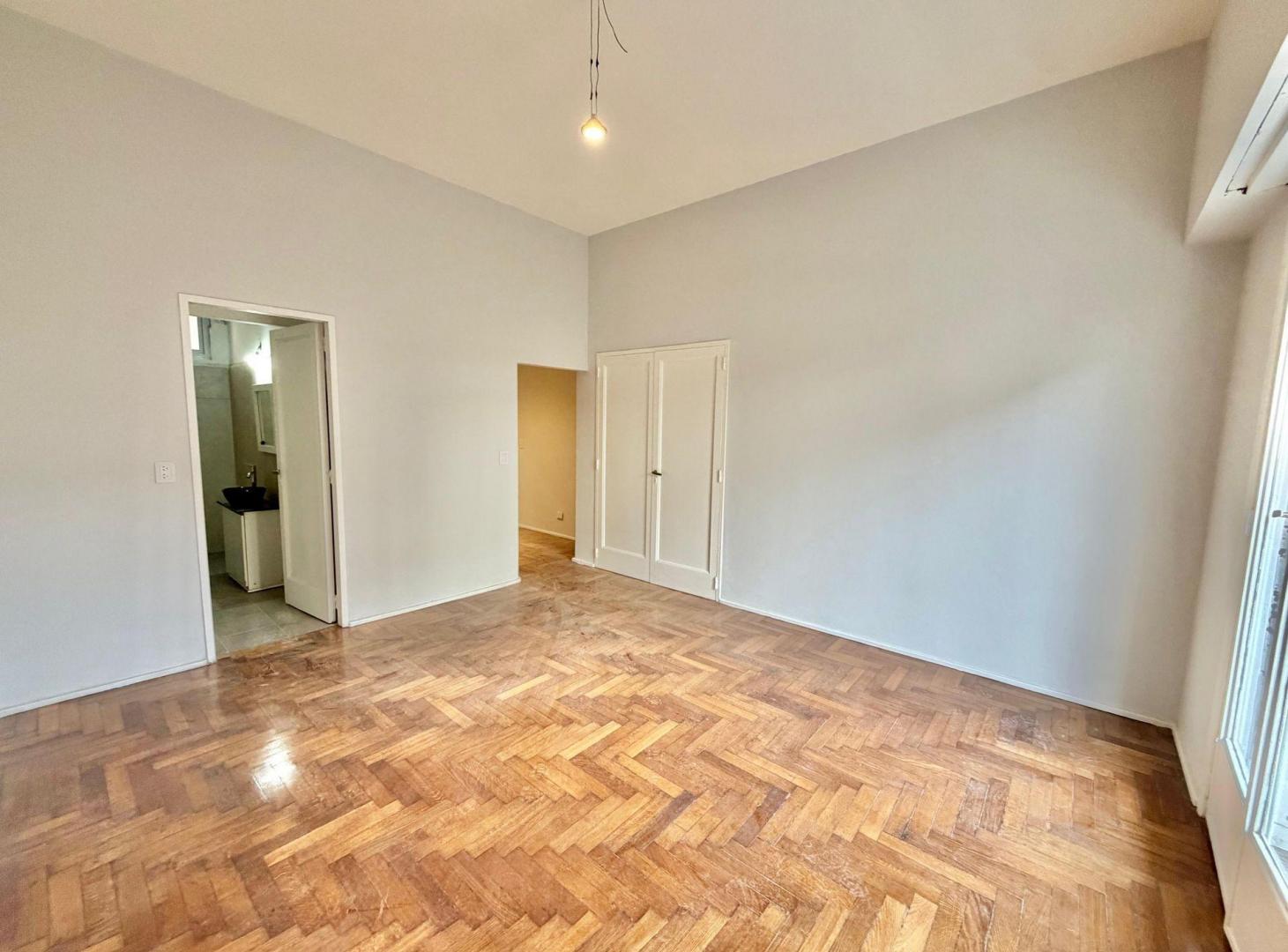 Foto de VENTA DEPARTAMENTO BALVANERA 2 AMBIENTES RECICLADO, imagen 5