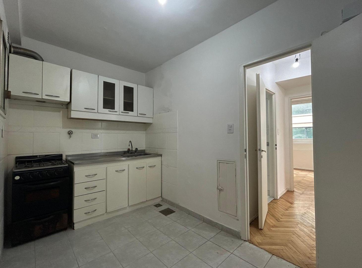 Foto de VENTA DEPTO 2 AMBIENTES APTO PROFESIONAL RETIRO, imagen 3
