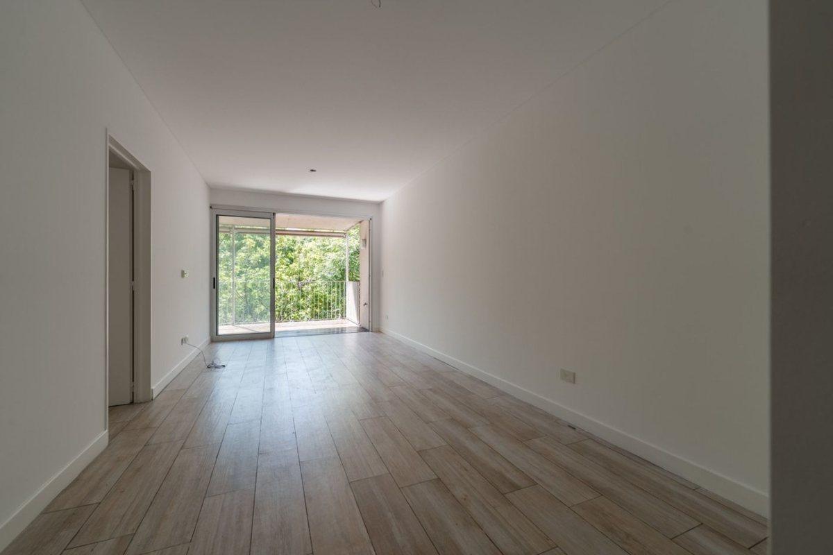 Foto de VENTA DEPARTAMENTO 4 AMBIENTES CON BALCÓN, imagen 2