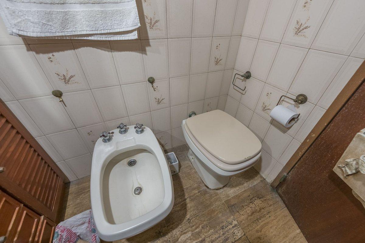 Foto de Hermosa Casa 4 amb en Parque Chacabuco!!!, imagen 2