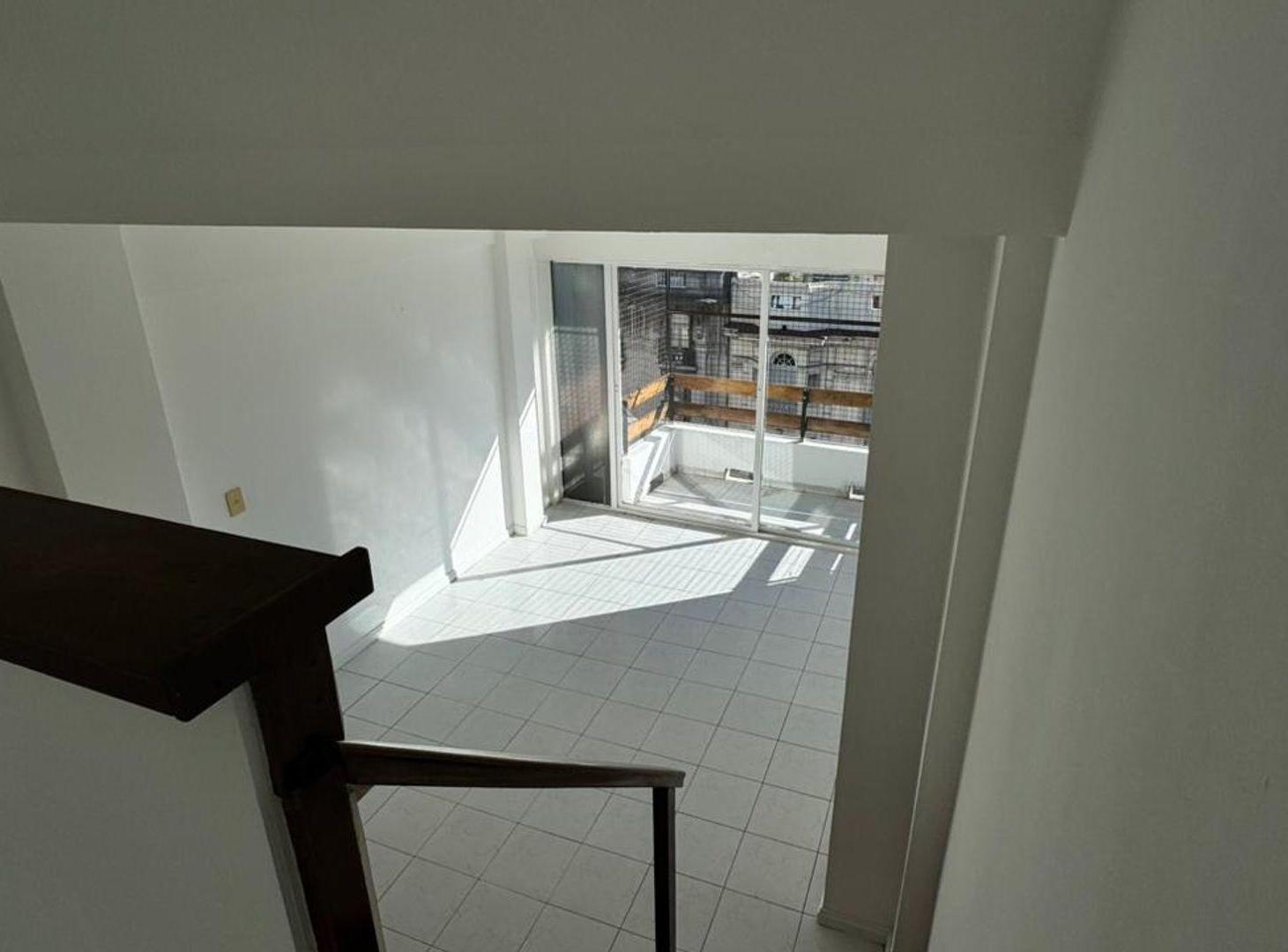 Foto de VENTA - RECOLETA - 2 Ambientes con balcón, imagen 2