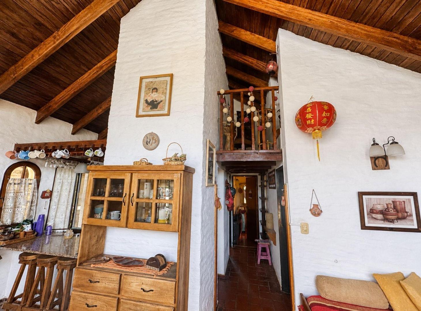 Foto de VENTA CASA 3 AMB C/PILETA LAS LAJAS GRAL RODRIGUEZ, imagen 1