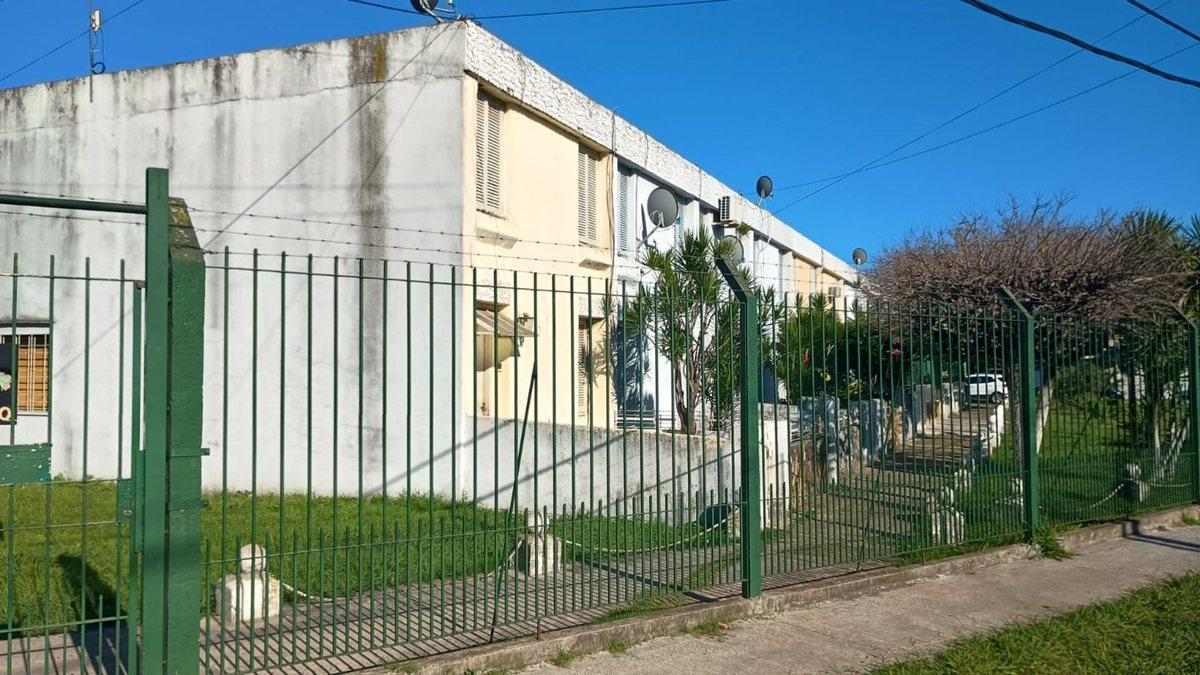Foto de Venta Casa en Valentín Alsina, (Lanús) con cochera, imagen 1