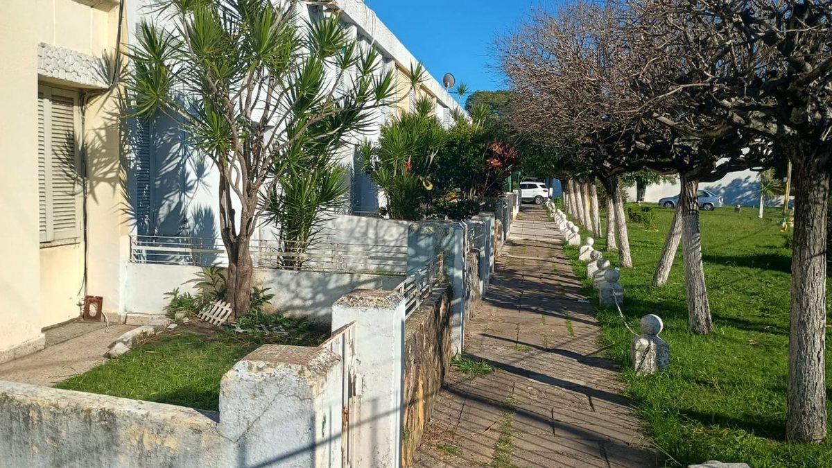 Foto de Venta Casa en Valentín Alsina, (Lanús) con cochera, imagen 3