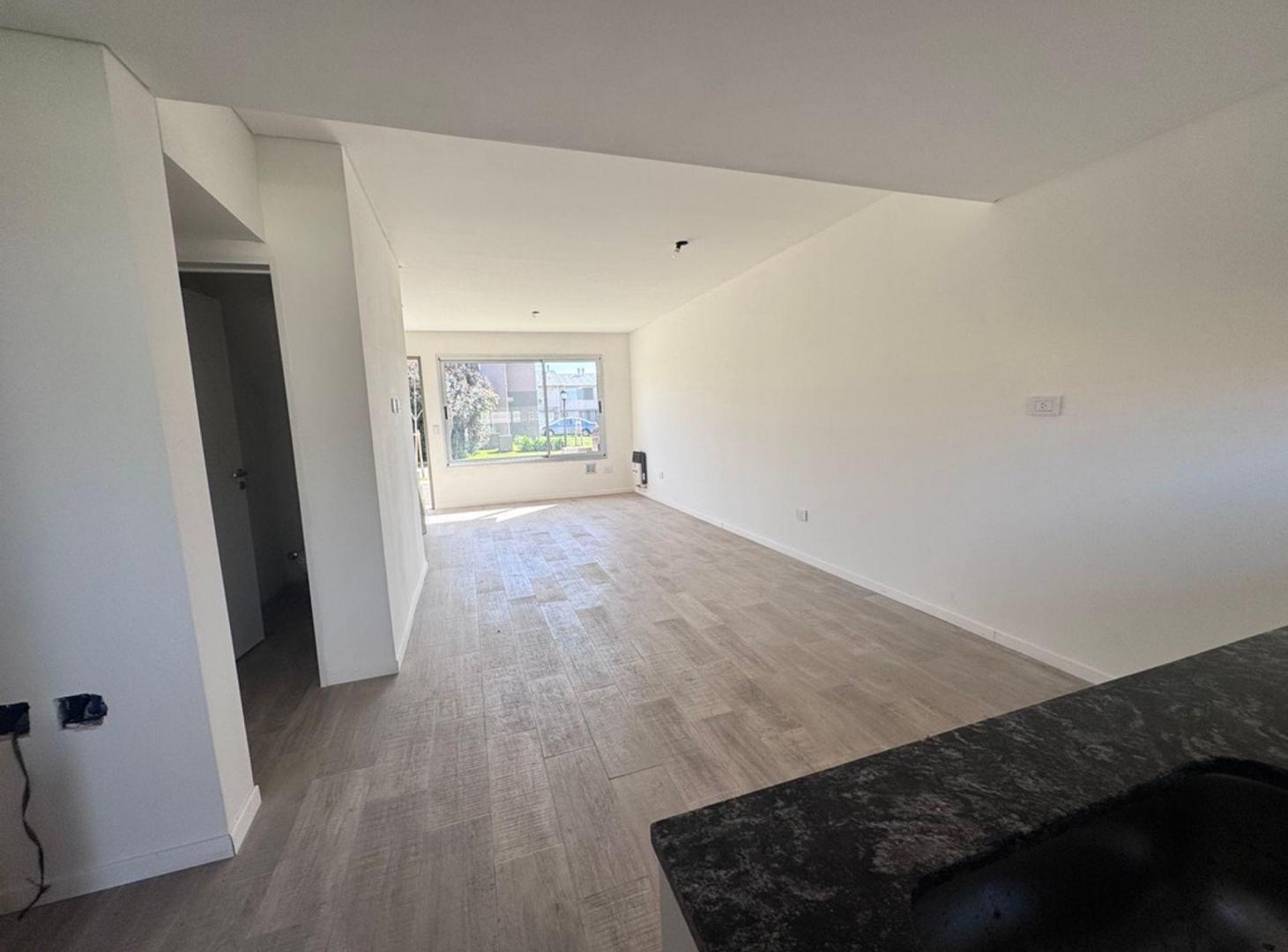Foto de VENTA DUPLEX 3 AMB JARDIN PARRILLA COCHERA PILAR, imagen 4
