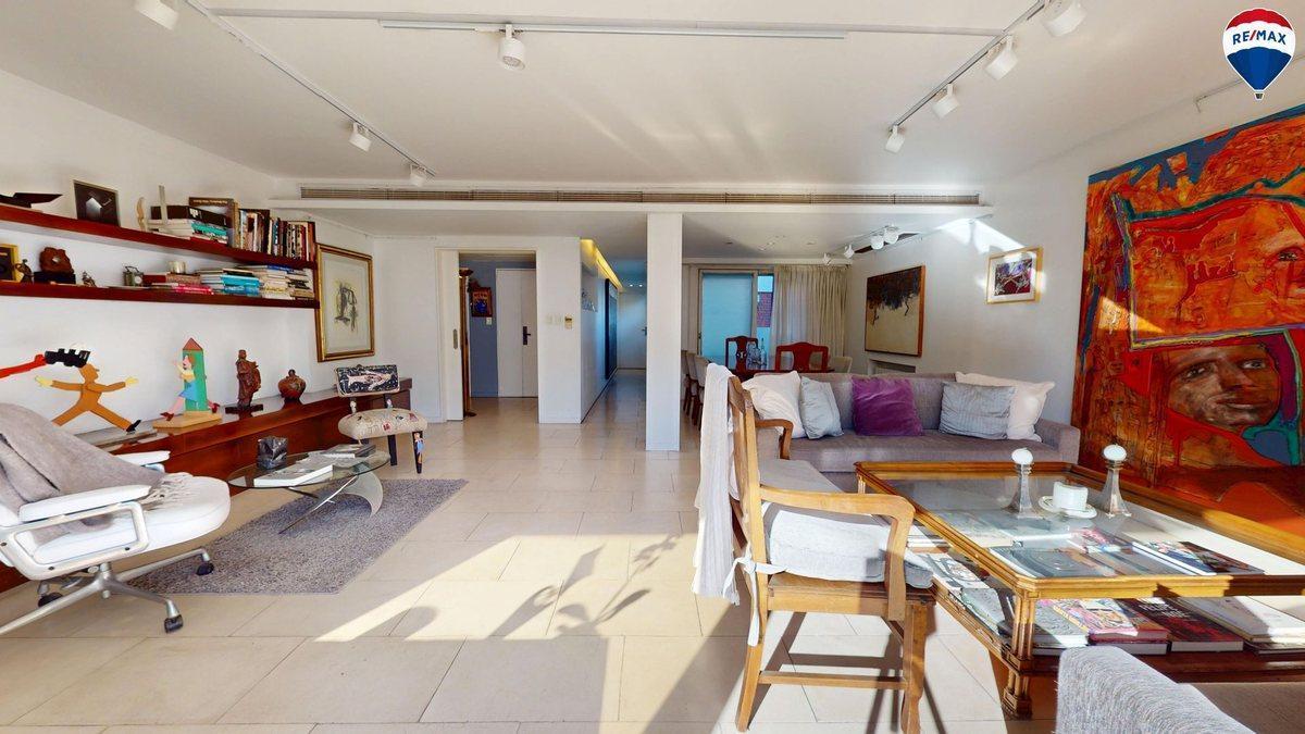 Foto de VENTA DEPTO 5 AMB BARRIO PARQUE COCHERA FIJA, imagen 3