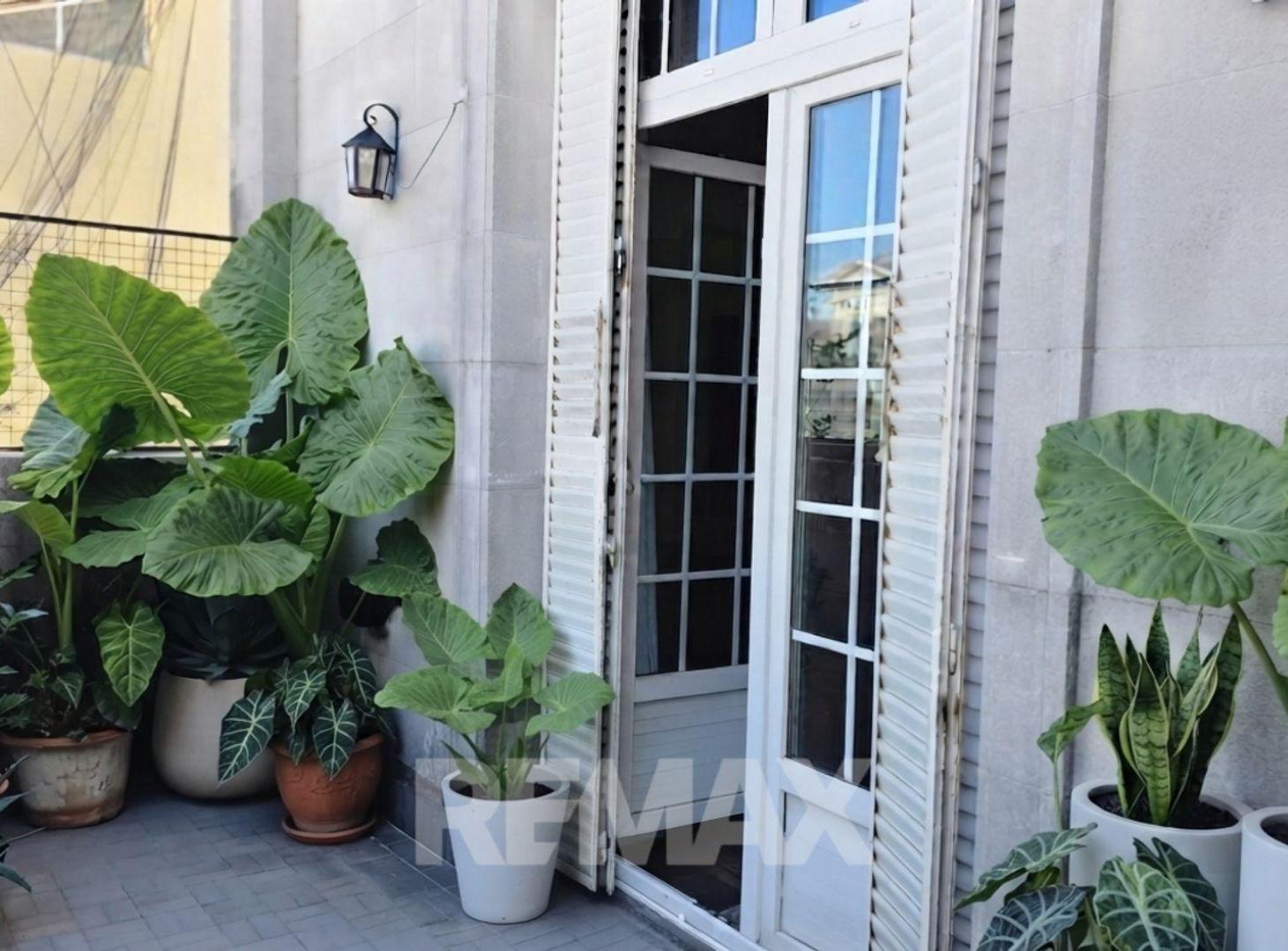 Foto de VENTA DEPARTAMENTO 5 AMB ELEGANTE PISO BALCON LUZ, imagen 2