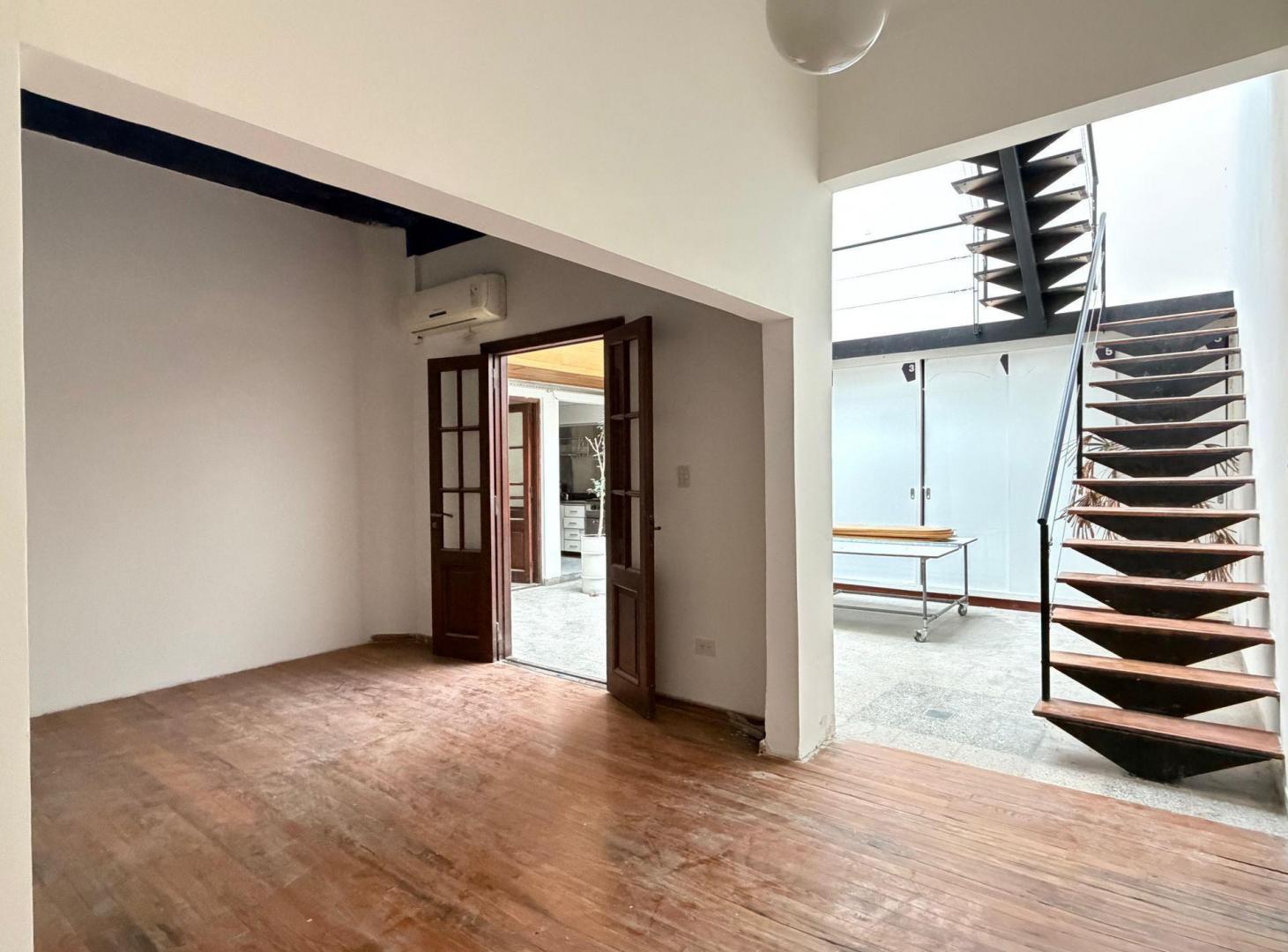 Foto de VENTA PH 4 AMB VILLA CRESPO RECICLADO SIN EXPENSAS, imagen 1