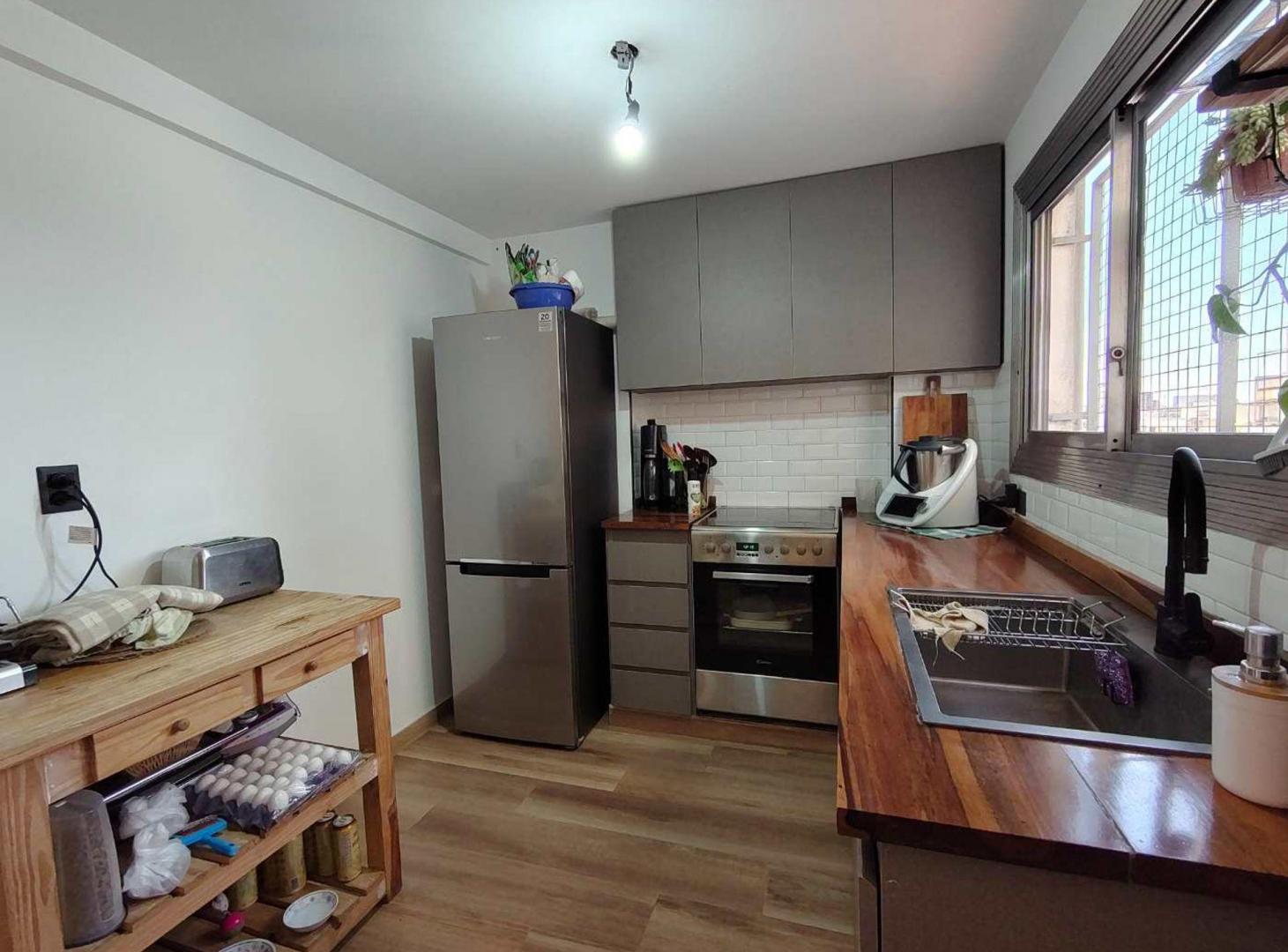 Foto de VENTA 3 amb con balcón Olavarría 500, La Boca, imagen 1