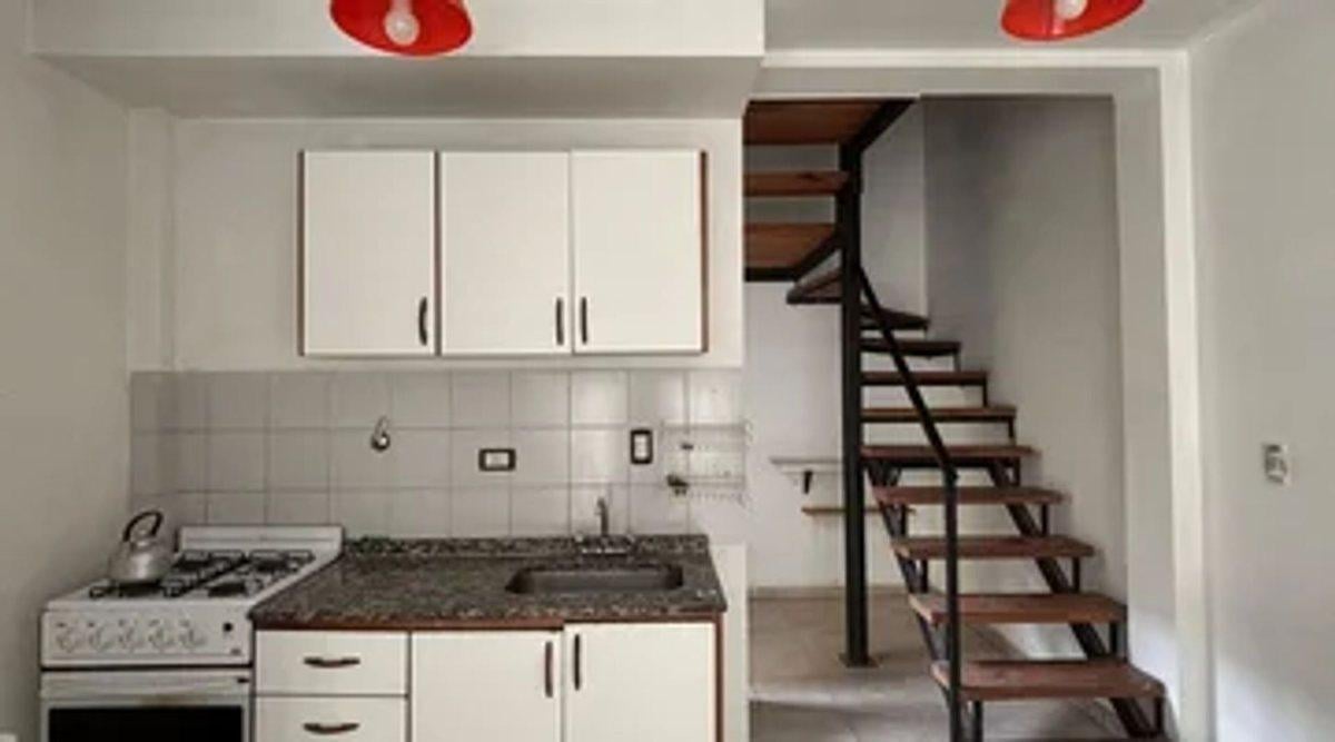 Foto de Venta PH 2 ambientes Con Patio En La Boca, imagen 1