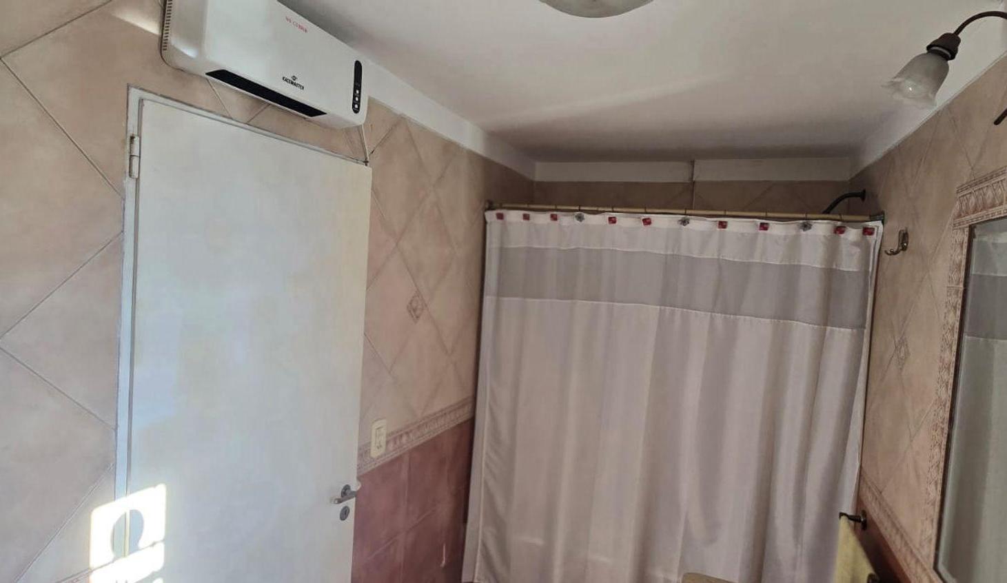 Foto de CASA 4 DORM. C/ESTUDIO | R. DE ESCALADA, imagen 4