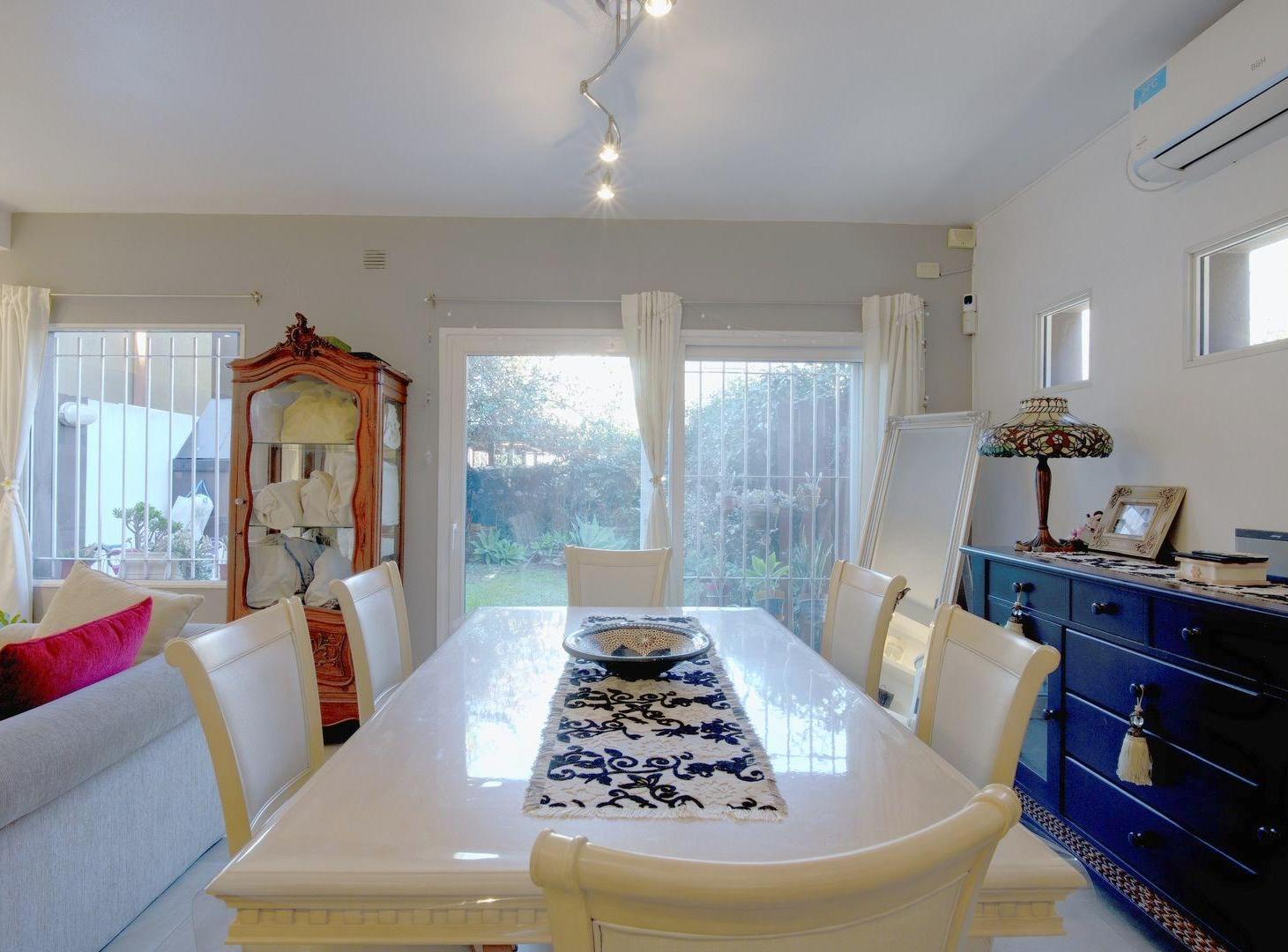 Foto de VENTA PH CASA 4 AMB VILLA ADELINA JARDIN COCHERA, imagen 1