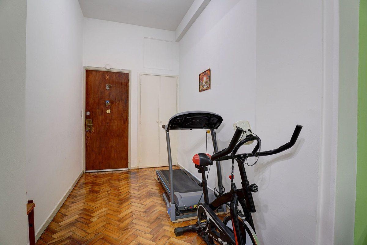 Foto de VENTA DEPARTAMENTO 4 AMB, MUY AMPLIO, ZONA UADE, imagen 2