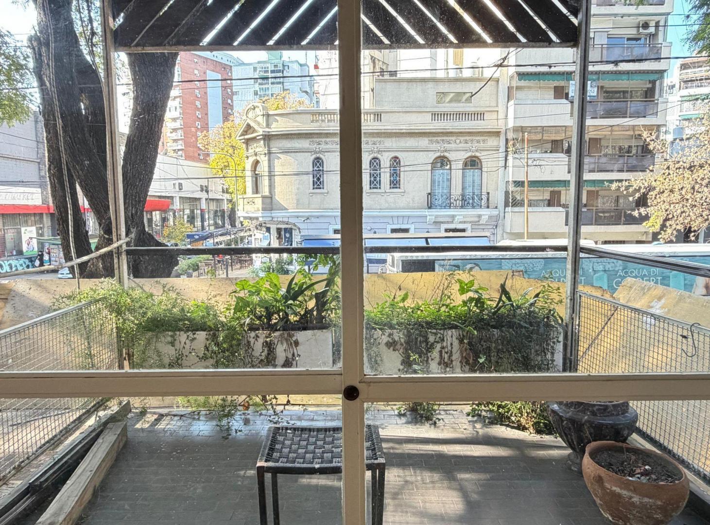 Foto de VENTA DEPTO 3 AMBIENTES COLEGIALES BALCON Y PATIO, imagen 2