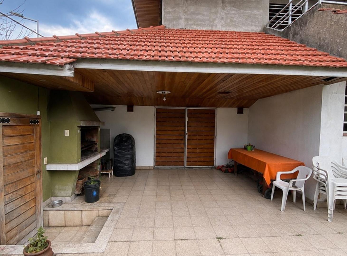 Foto de CHALET ÚNICO C/PARQUE, PILETA Y DOBLE COCHERA, imagen 5