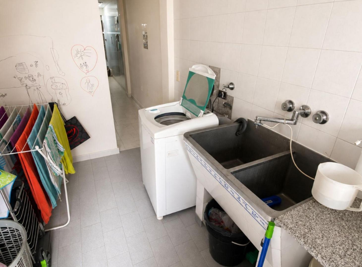 Foto de CHALET ÚNICO C/PARQUE, PILETA Y DOBLE COCHERA, imagen 1