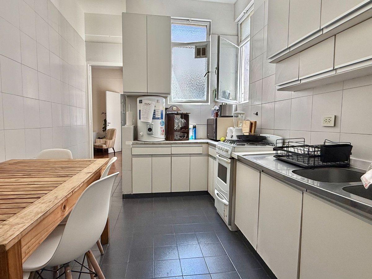 Foto de VENTA DEPTO 4 AMB + DEPENDENCIA BALCON RECOLETA, imagen 2
