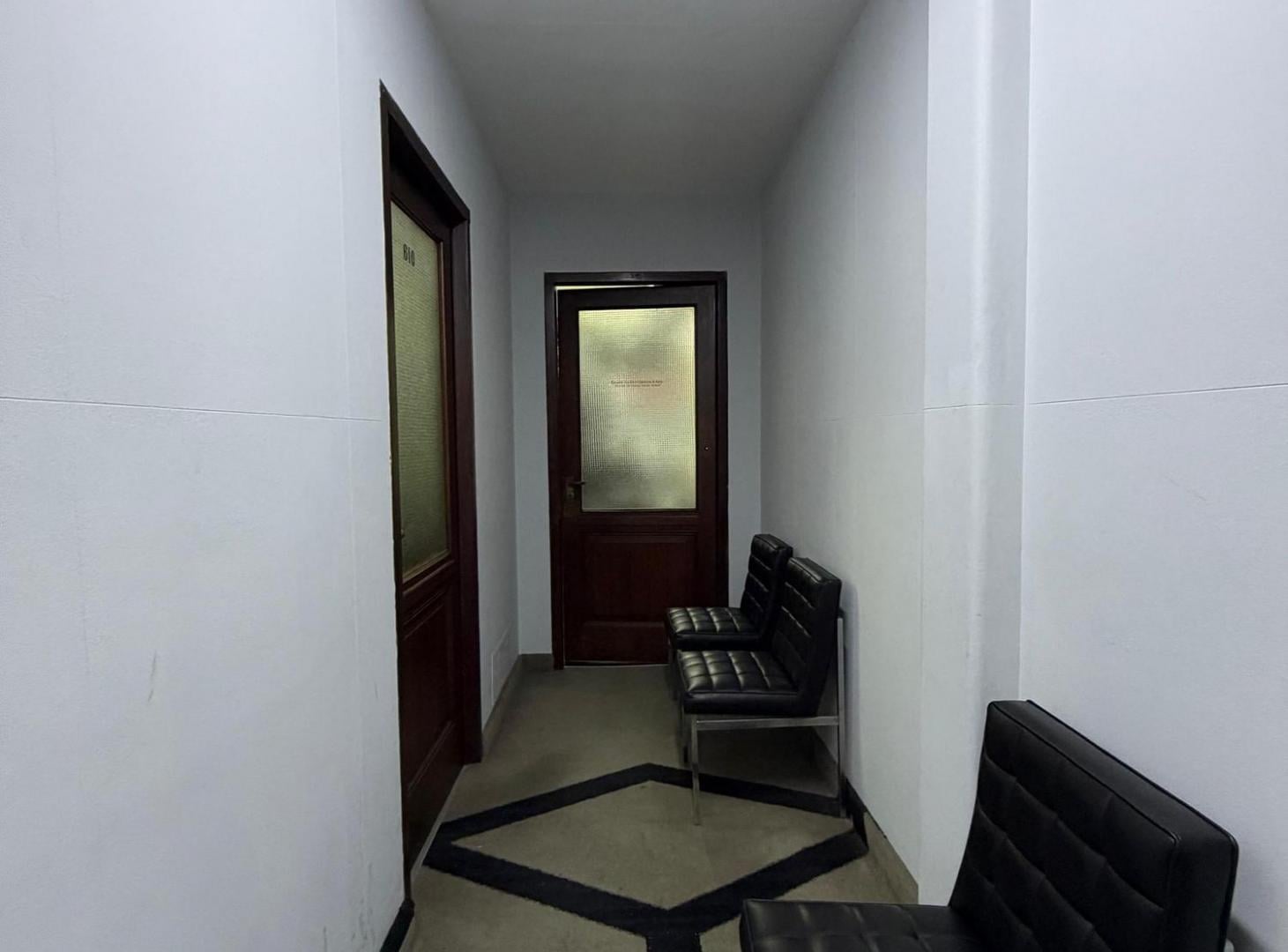 Foto de VENTA DOS OFICINAS EN MICROCENTRO, imagen 4