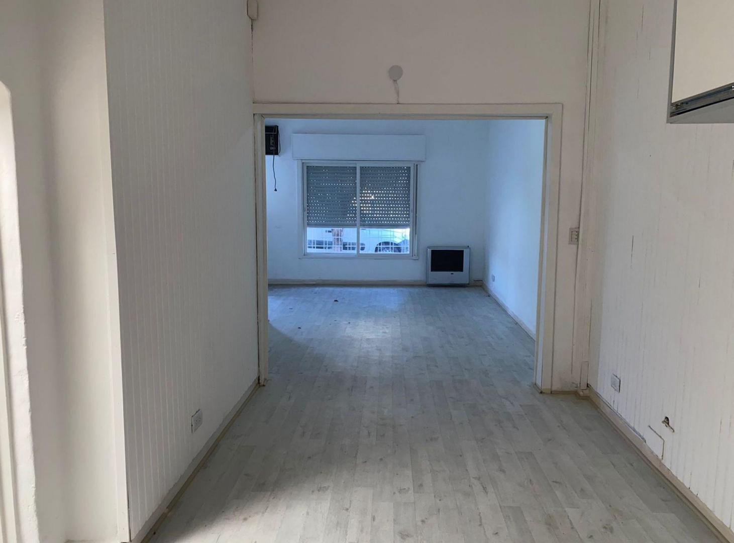 Foto de Venta PH con Cochera Patio en Castelar, imagen 1
