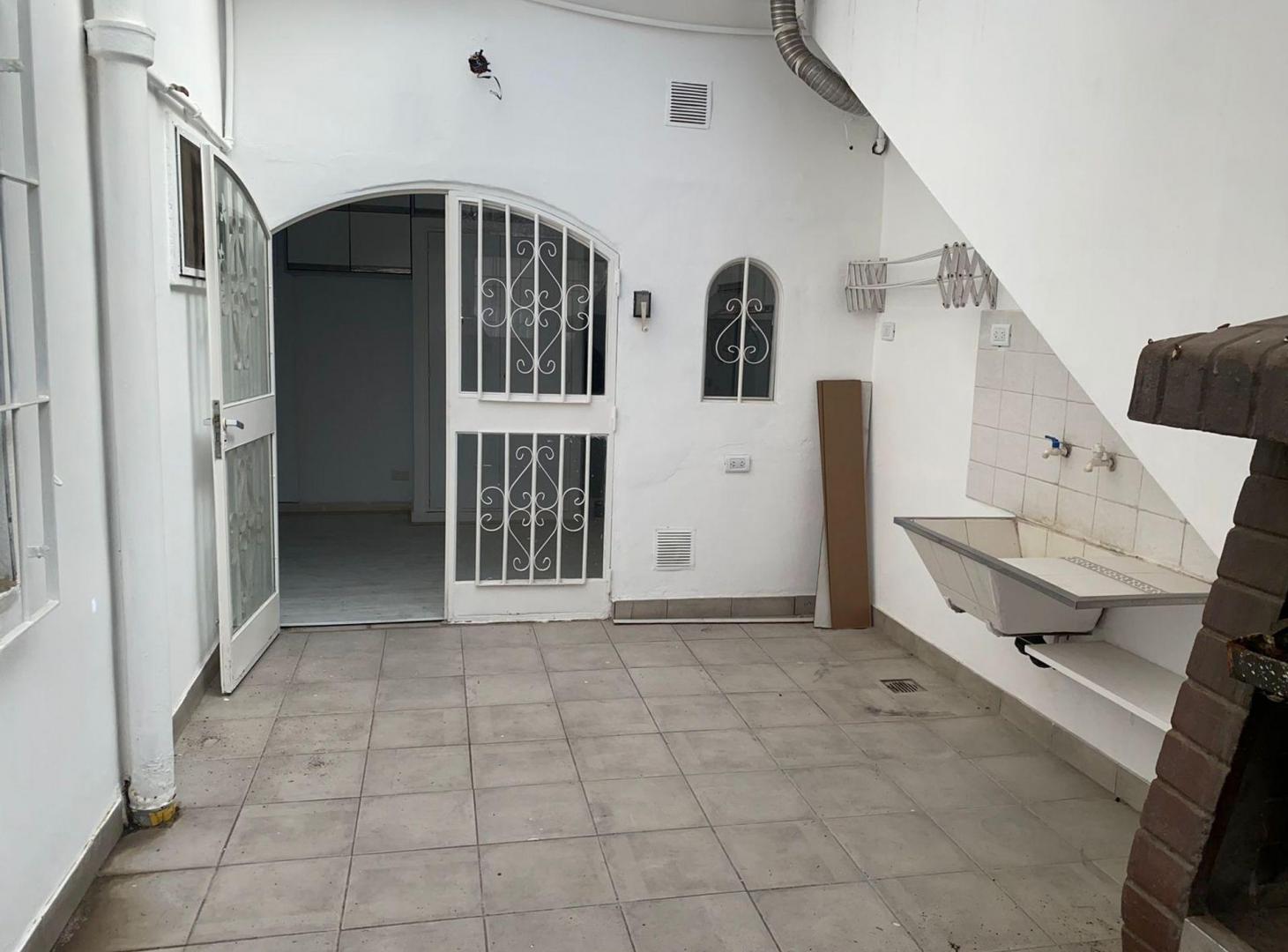 Foto de Venta PH con Cochera Patio en Castelar, imagen 4