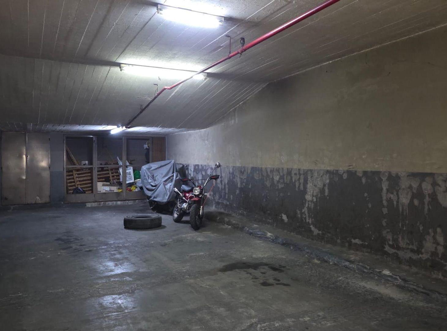 Foto de VENTA COCHERA AMPLIA 50M2 - 24 HS SEG OPORTUNIDAD, imagen 4