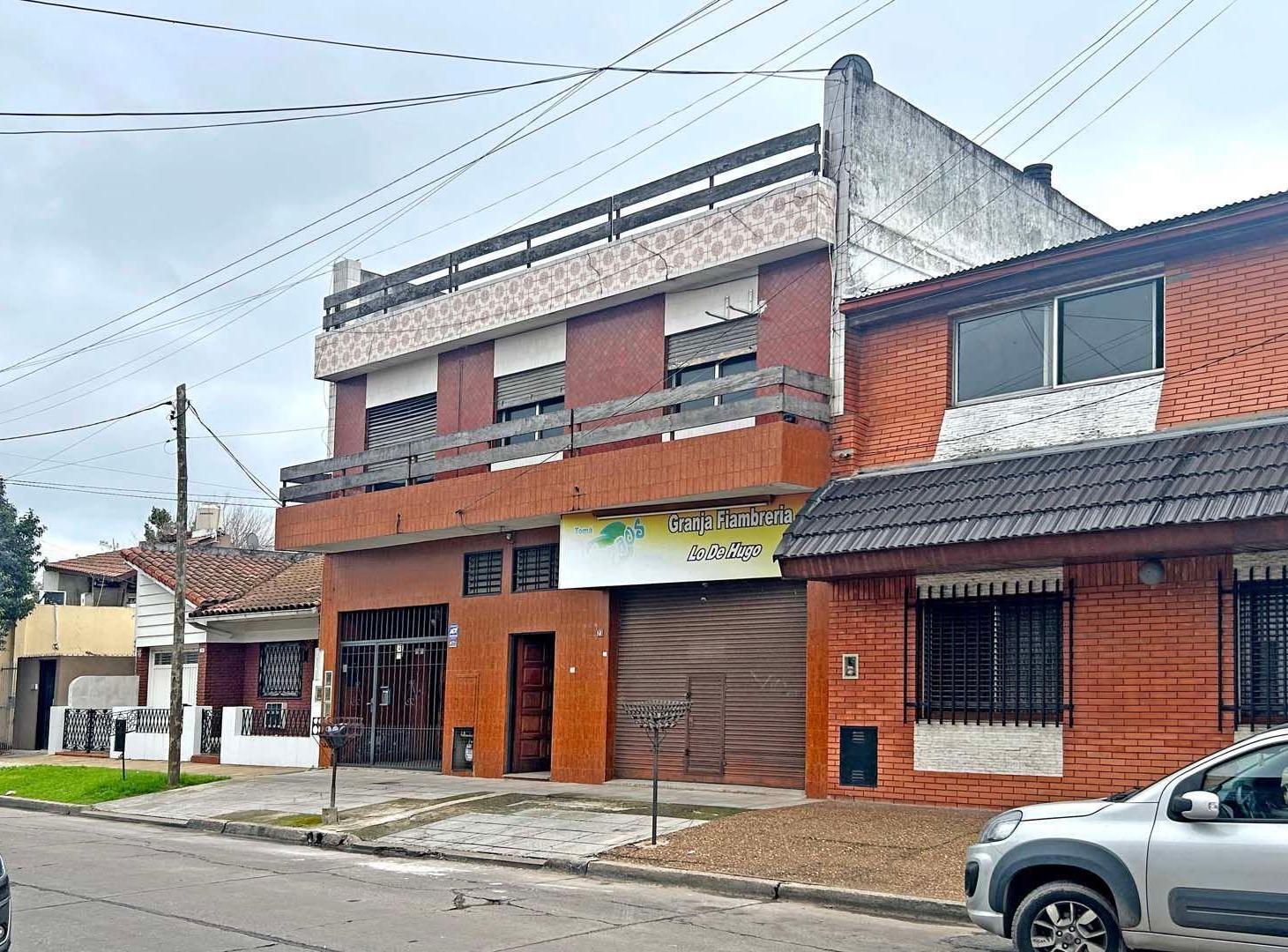 Foto de Venta Casa 7 Amb Morón, imagen 3